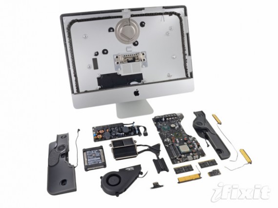 Il nuovo iMac da 21.5″ smontato da iFixit