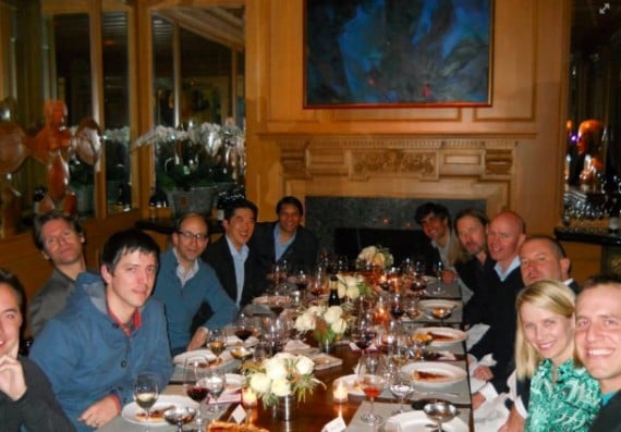 Jony Ive e altri importanti CEO della Silicon Valley immortalati in una foto…