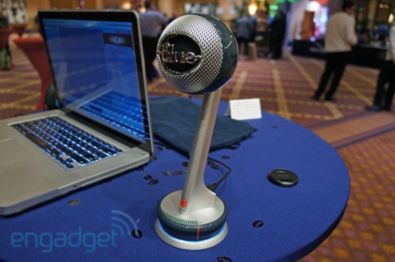 Blue Mic presenta il microfono Nessie per Mac