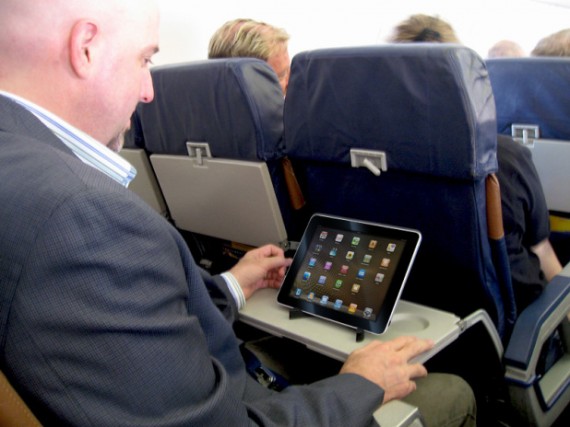 USA: via libera all’utilizzo di notebook durante le fasi di decollo e atterraggio sugli aerei di linea