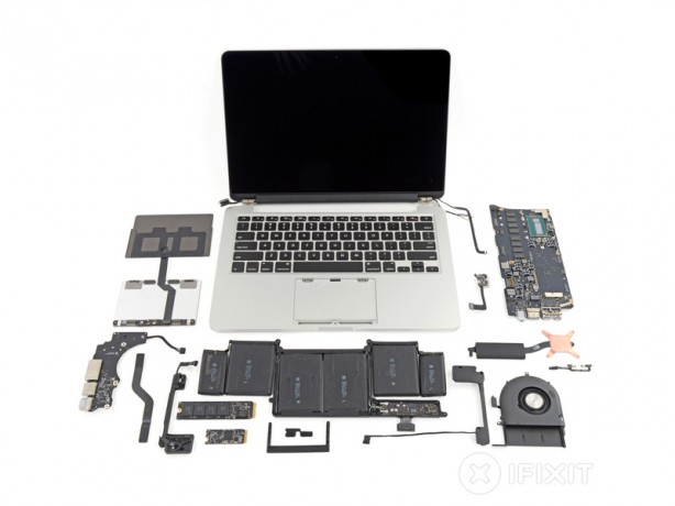 iFixit esegue il teardown del nuovo MacBook Pro con Retina display