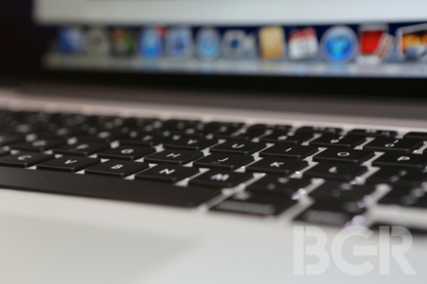 Apple presenta i nuovi MacBook Pro con retina display e taglia i prezzi!
