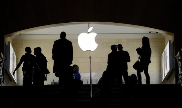 La Procura di Milano indaga su una presunta frode fiscale di Apple