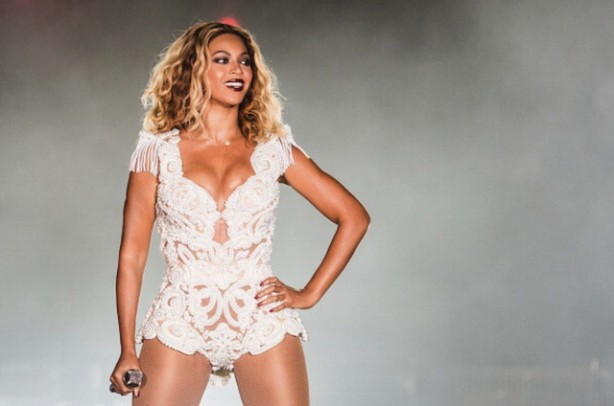 Beyonce: il nuovo video album manda iTunes in crash