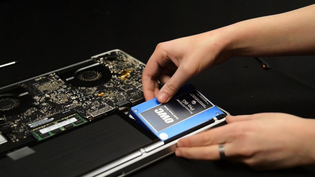 BuyDifferent lancia i saldi su 300 prodotti: SSD, memorie RAM, iDevice usati e videocorsi.