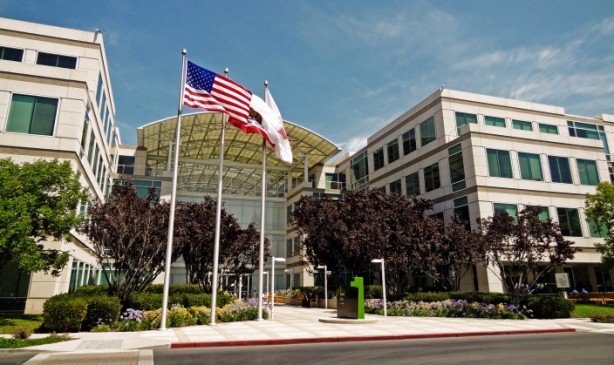 Apple cerca analisti per integrare le nuove aziende acquisite