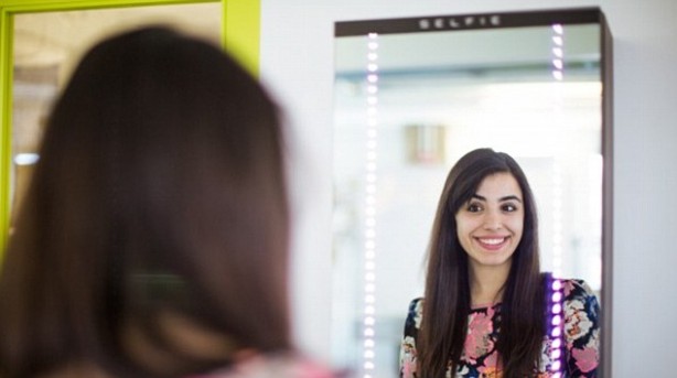 S.E.L.F.I.E. Smart Mirror, lo specchio magico che funziona grazie ad un Mac mini