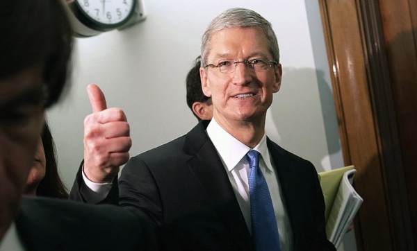 130521141911-tim-cook-hero-tax-code-614xa