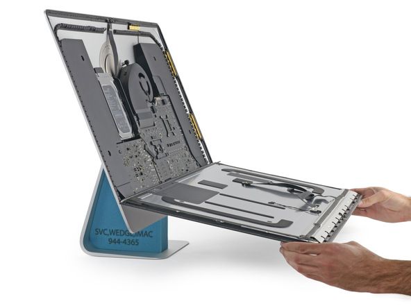 iFixit smonta l’iMac 5K