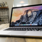 Nuovi MacBook Pro in arrivo a fine anno con Touch ID e una barra OLED sopra la tastiera