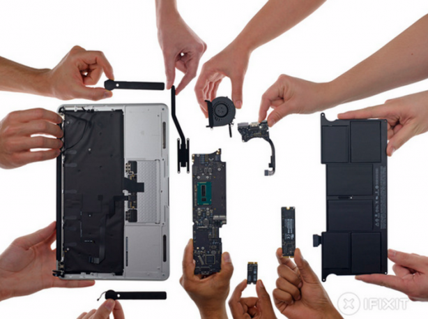 iFixit smonta i nuovi MacBook Air 2015