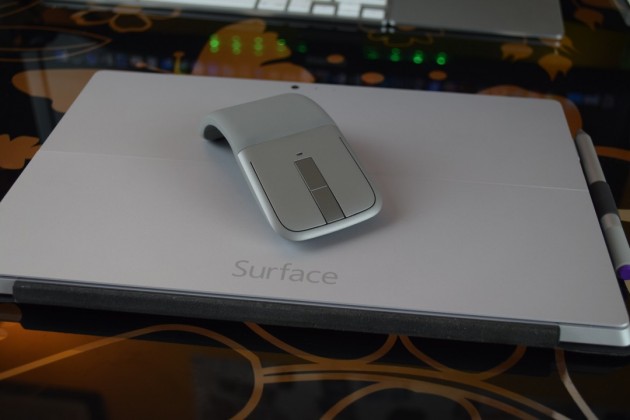 Arc Touch Bluetooth Mouse di Microsoft: il mouse per la portabilità? [VIDEO]