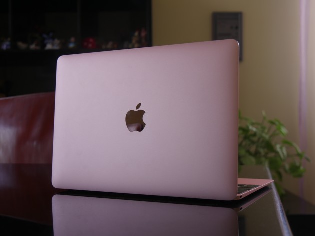 Recensione Apple MacBook 2016: migliore, ma non ancora perfetto – VIDEO