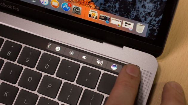 Un nuovo video mostra l’unboxing contemporaneo di un MacBook Pro da 13 e da 15 pollici