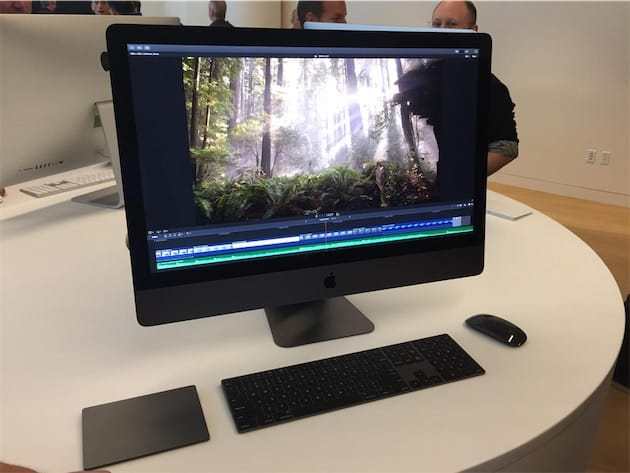 Apple mostra gli accessori “Space Gray” di iMac Pro