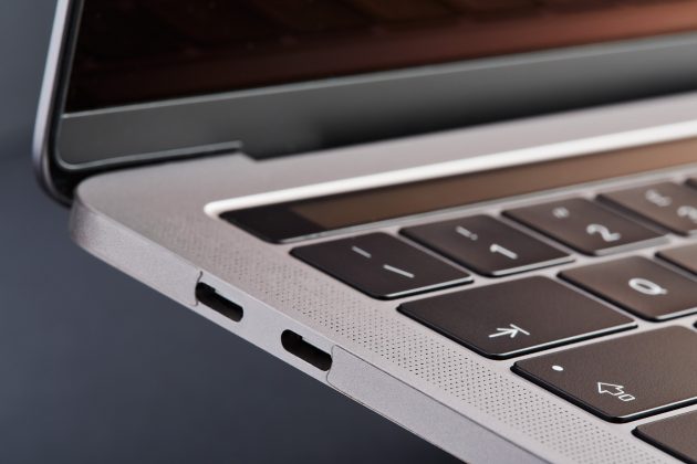 Mobile Outfitters Clear-Coat per MacBook Pro 13 2016 – Recensione