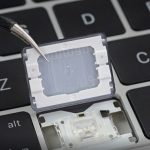 iFixit critica Apple per i problemi sulla tastiera dei MacBook