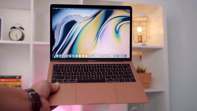 Apple aggiorna le specifiche tecniche del display dei MacBook Air 2018