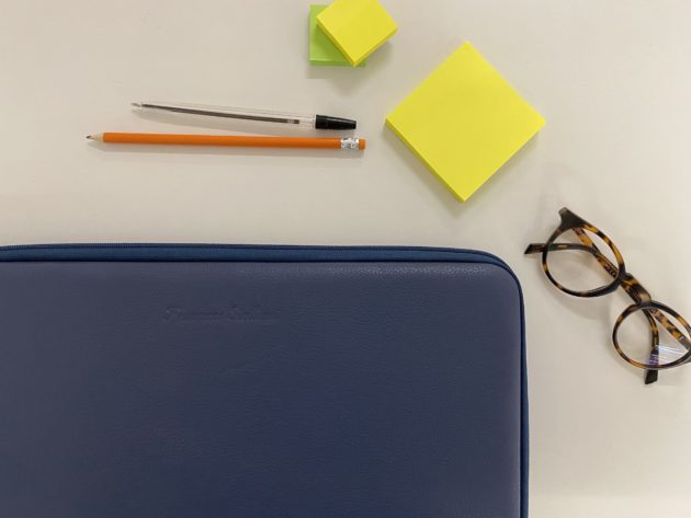 Sleeve in pelle per MacBook Pro? Noreve permette anche l’incisione personalizzata