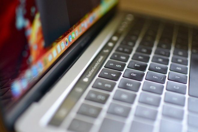 Apple brevetta una Touch Bar con Force Touch integrato