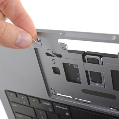 MacBook Pro 2021, Apple semplifica la sostituzione della batteria