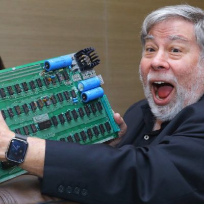 Apple-1 firmato da Steve Wozniak venduto all’asta