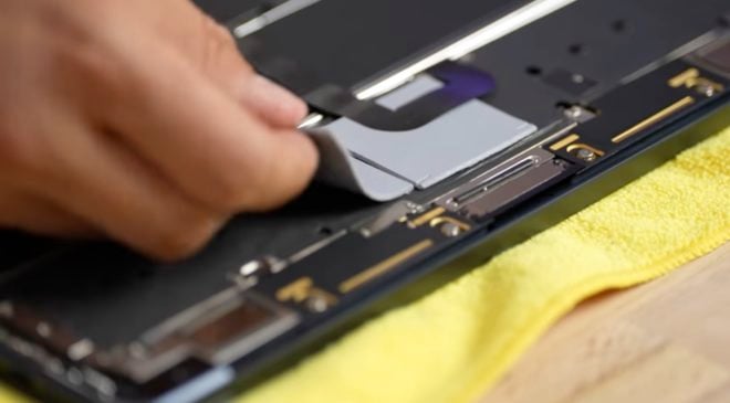 Una piccola mod può può aumentare le prestazioni sostenute dal MacBook Air M2