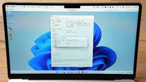 Il MacBook Air M2 esegue Windows 11 più velocemente di un costoso laptop Dell