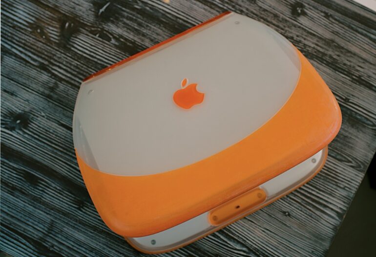 Design iBook Tangerine