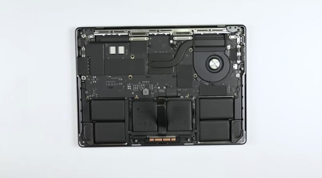 iFixit smonta il MacBook Pro M5